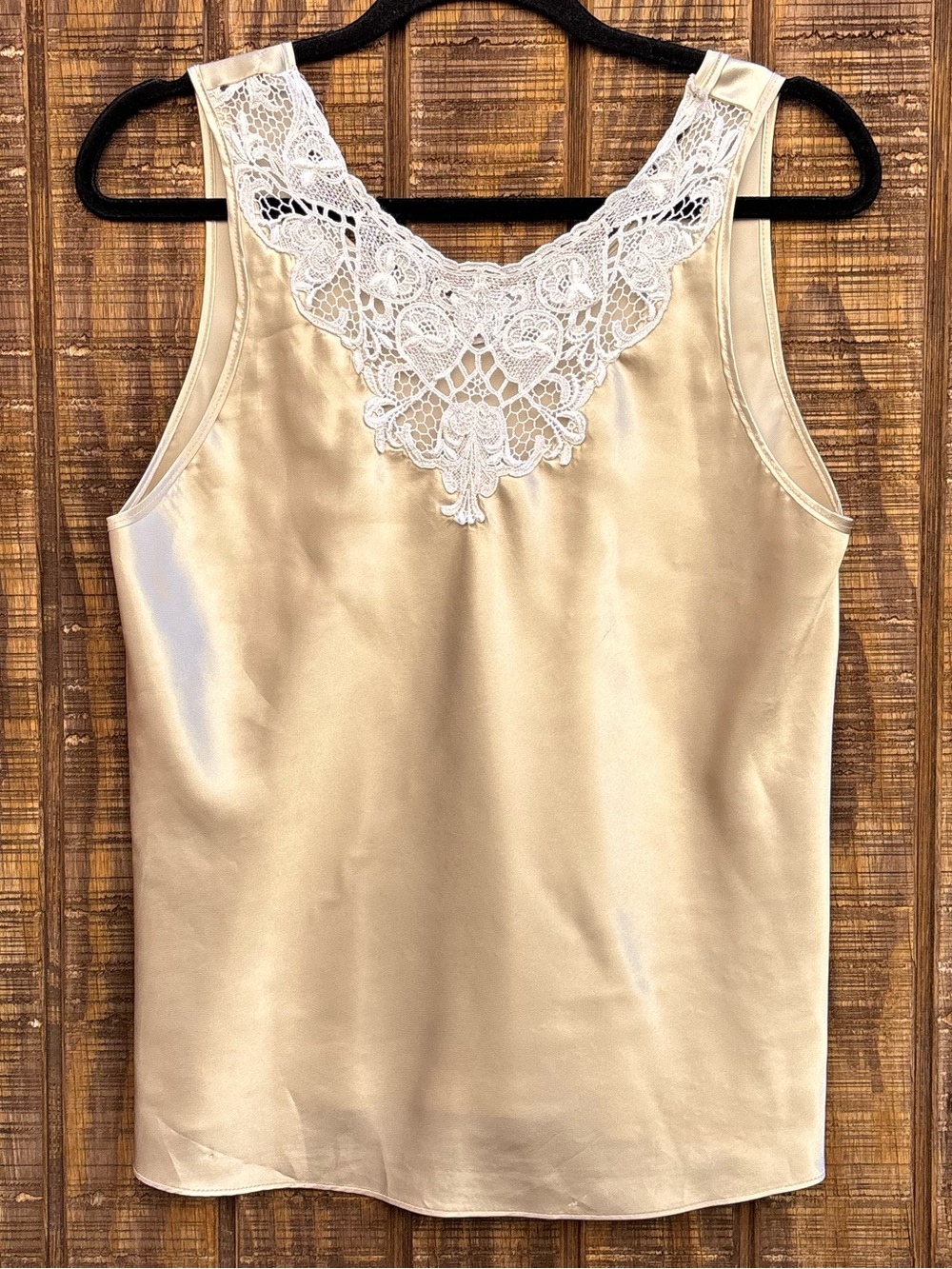 Vintage Cinema Exoile Cream Off White Silky Cami With Lace Overlay